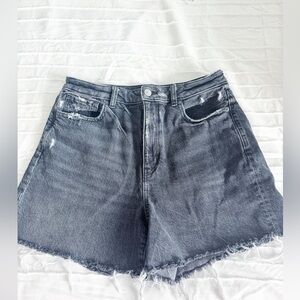American Eagle High Rise Dad Shorts Mom Shorts Size 8 Black Distressed 4" inseam